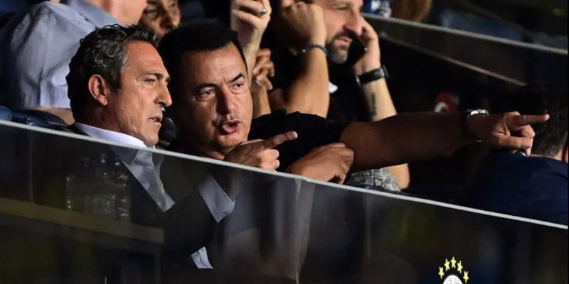 Acun Ilıcalı'nın Ali Koç'u nasıl zor duruma düşürdüğünü açıkladı