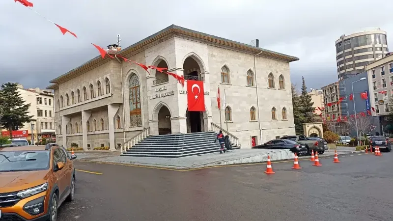 Belediyeden kesinti hakkında açıklama...