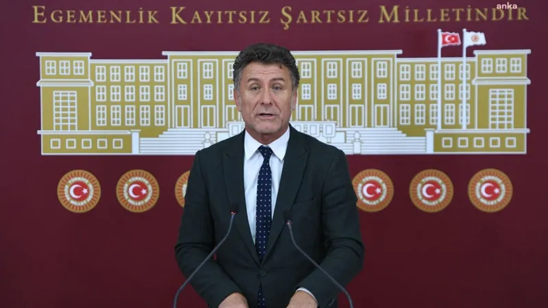 CHP'den Sansür İddiası! Bursa Mitingi Afişleri Neden Engellendi?
