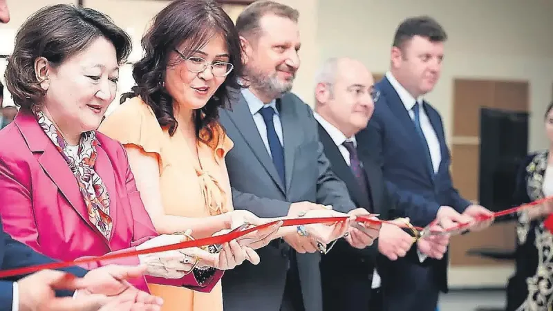Divanu Lugati’t-Türk sergisi Türkistan’da