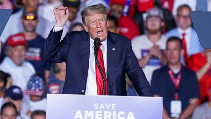 Donald Trump: İran, bize saldırırsa eşi benzeri görülmemiş düzeyde karşılık veririz