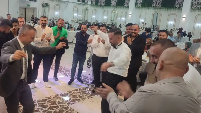 Furkan ve Elif çifti dünya evine girdi