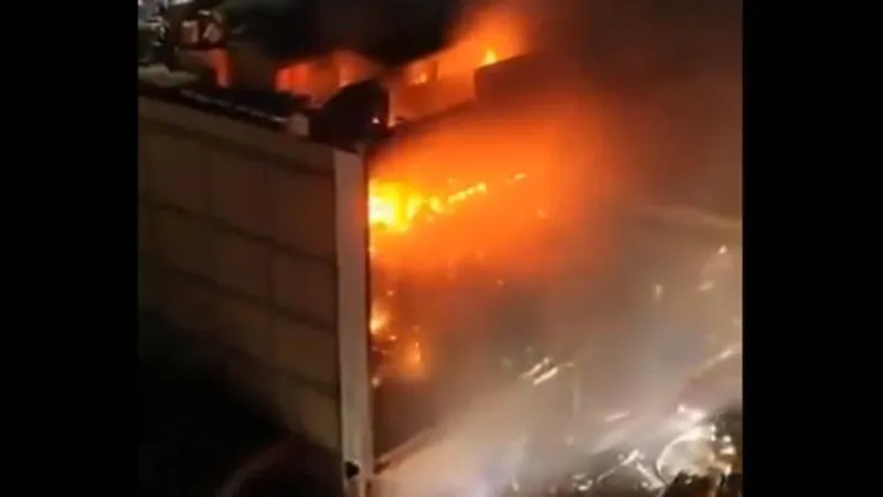 Irak’ta AVM’de çıkan yangında 50 kişi hayatını kaybetti