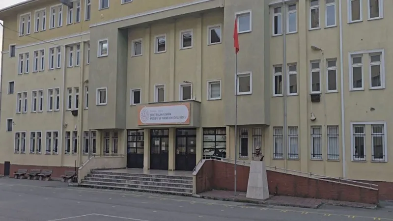 Liseli Şakası Faciayla Bitti! Kartal'da Kan Donduran Ölüm