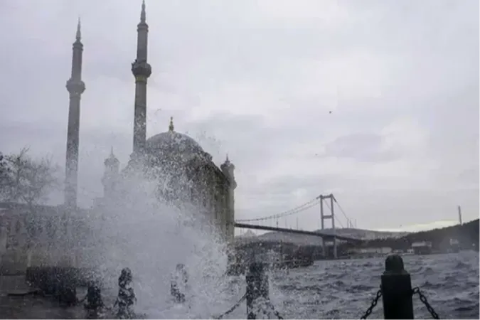 Meteoroloji'den Kuvvetli Rüzgar ve Sağanak Uyarısı!
