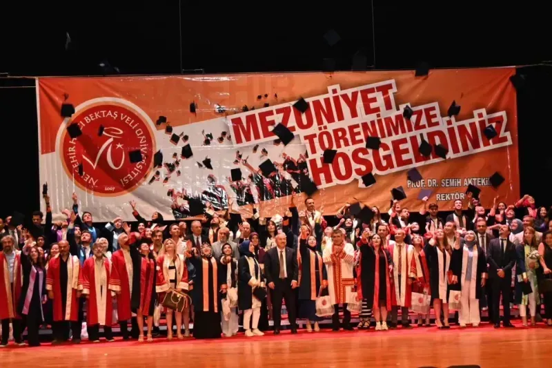 Nevşehir Hacı Bektaş Veli Üniversitesi Mezuniyet Töreni Gerçekleştirildi