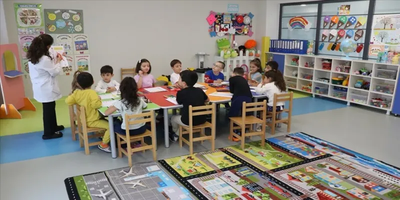 Sendika iş yerlerinde kreş talebini yineledi: 'Yoksullukta bile eşitsizlik var'